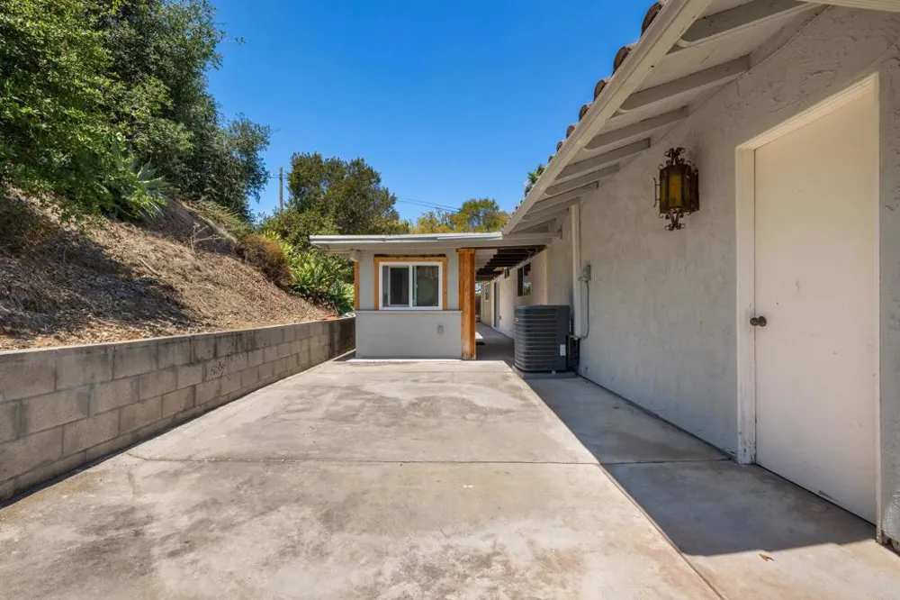 1407 Monte Vista Drive Vista, CA 92084