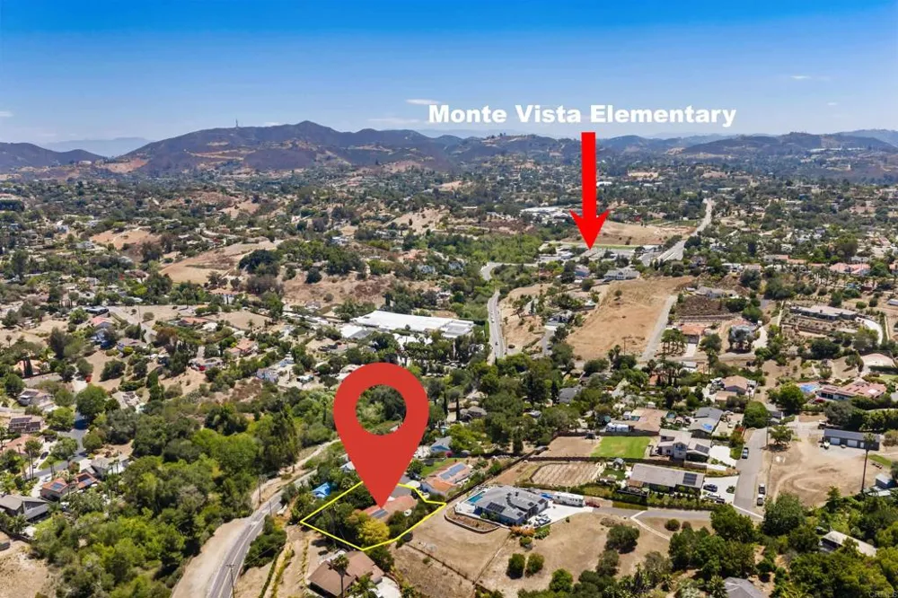 1407 Monte Vista Drive Vista, CA 92084