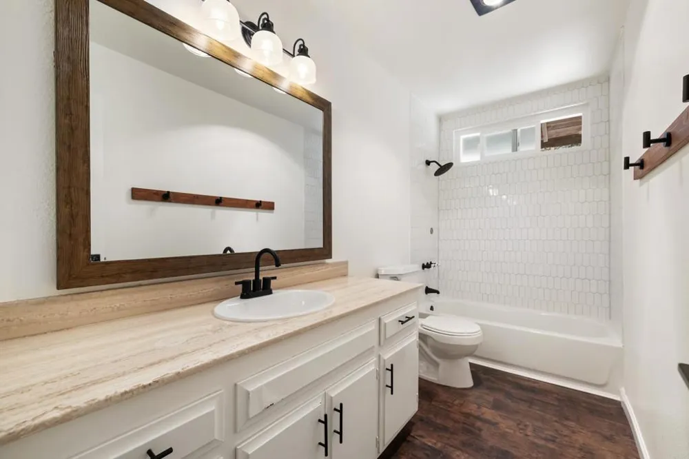 1407 Monte Vista Drive Vista, CA 92084