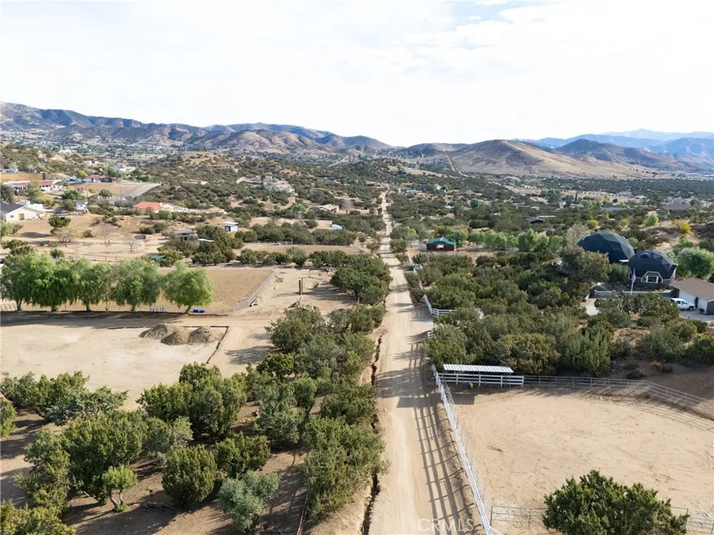 6535 Juniper Crest Road Agua Dulce, CA 91390