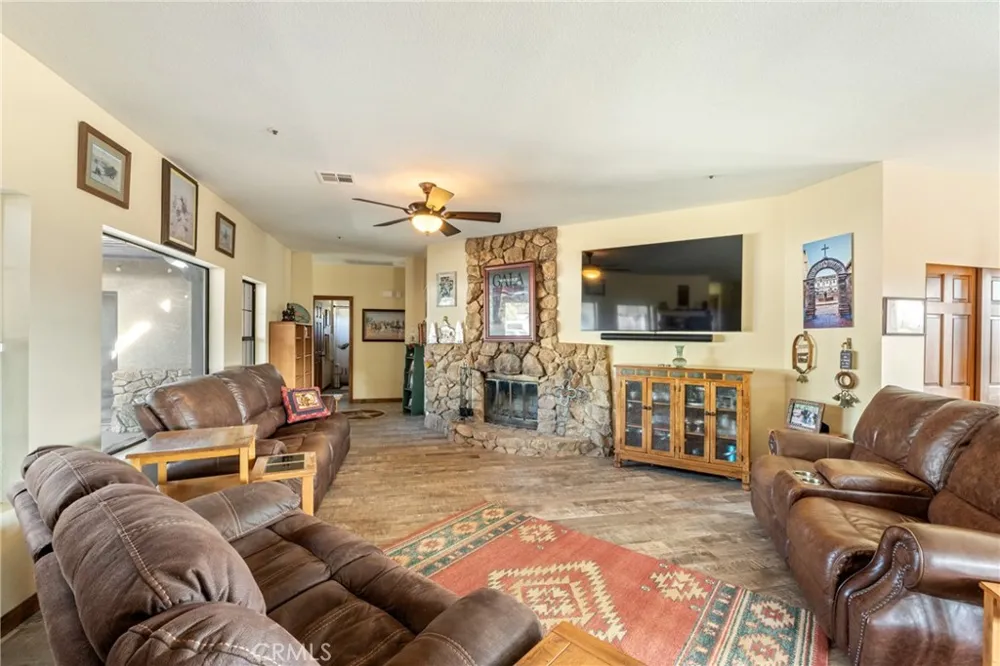 6535 Juniper Crest Road Agua Dulce, CA 91390