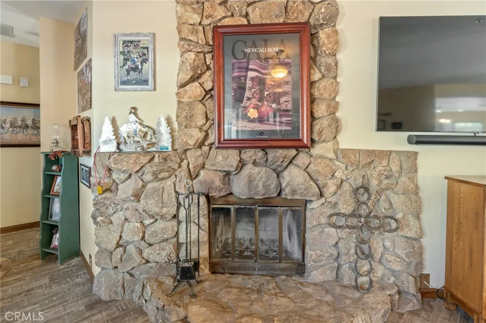 6535 Juniper Crest Road Agua Dulce, CA 91390