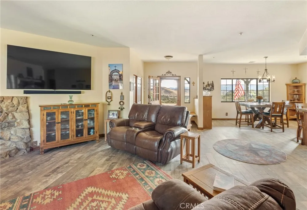6535 Juniper Crest Road Agua Dulce, CA 91390