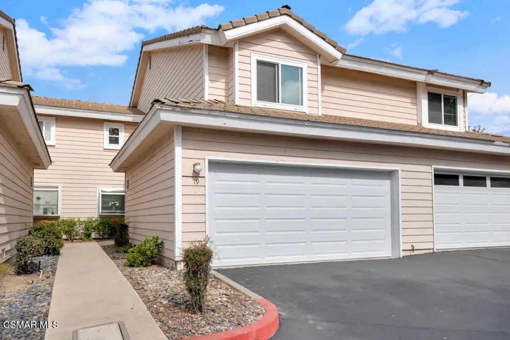 2776 Erringer Road #19 Simi Valley, CA 93065