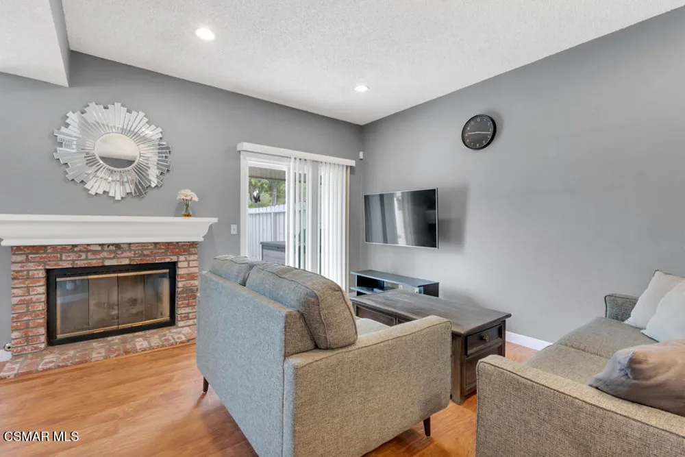 2776 Erringer Road #19 Simi Valley, CA 93065