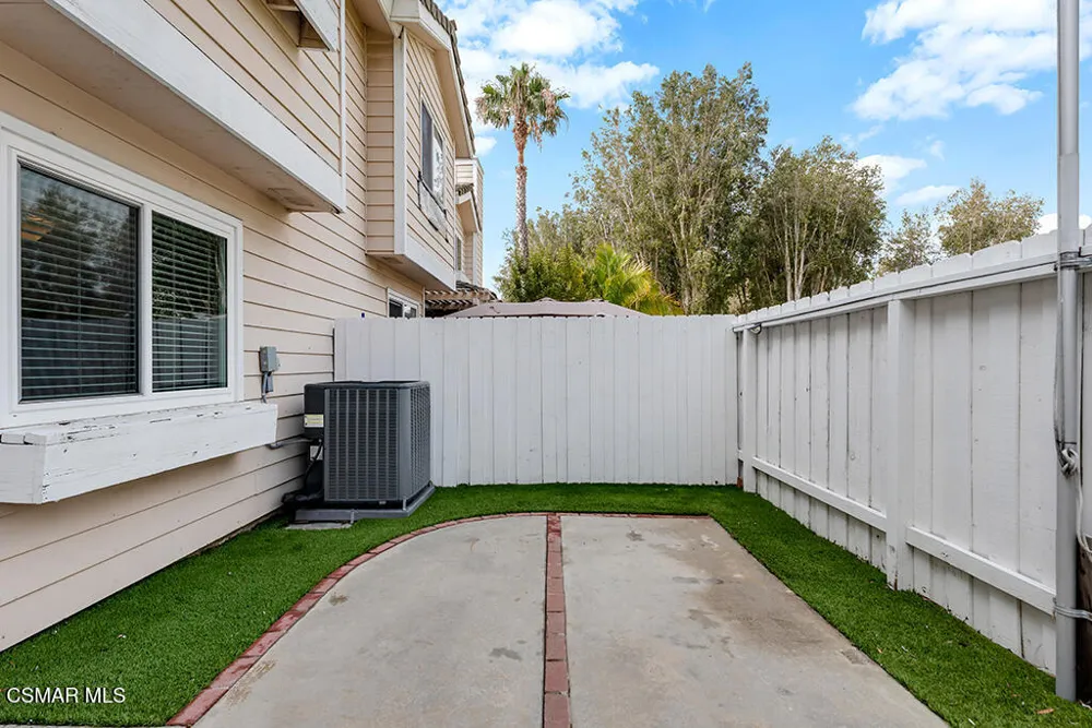 2776 Erringer Road #19 Simi Valley, CA 93065