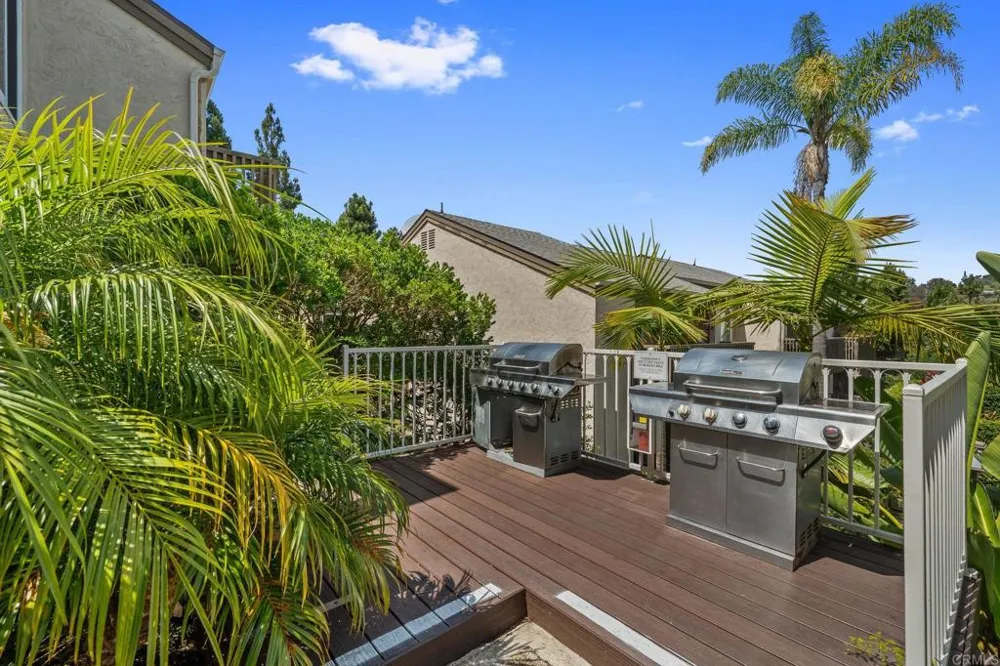 8548 Via Mallorca #E La Jolla, CA 92037