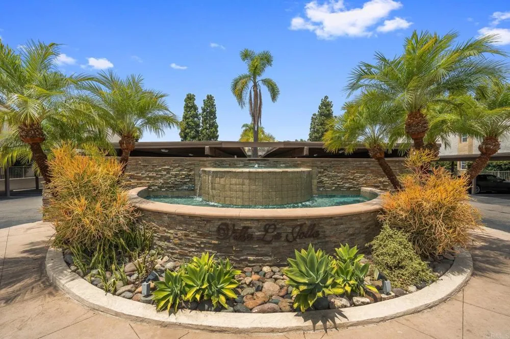 8548 Via Mallorca #E La Jolla, CA 92037