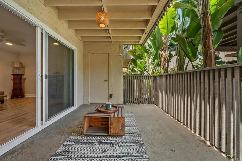 8548 Via Mallorca #E La Jolla, CA 92037