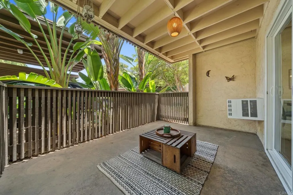 8548 Via Mallorca #E La Jolla, CA 92037