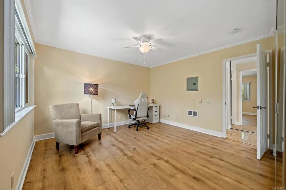 8548 Via Mallorca #E La Jolla, CA 92037