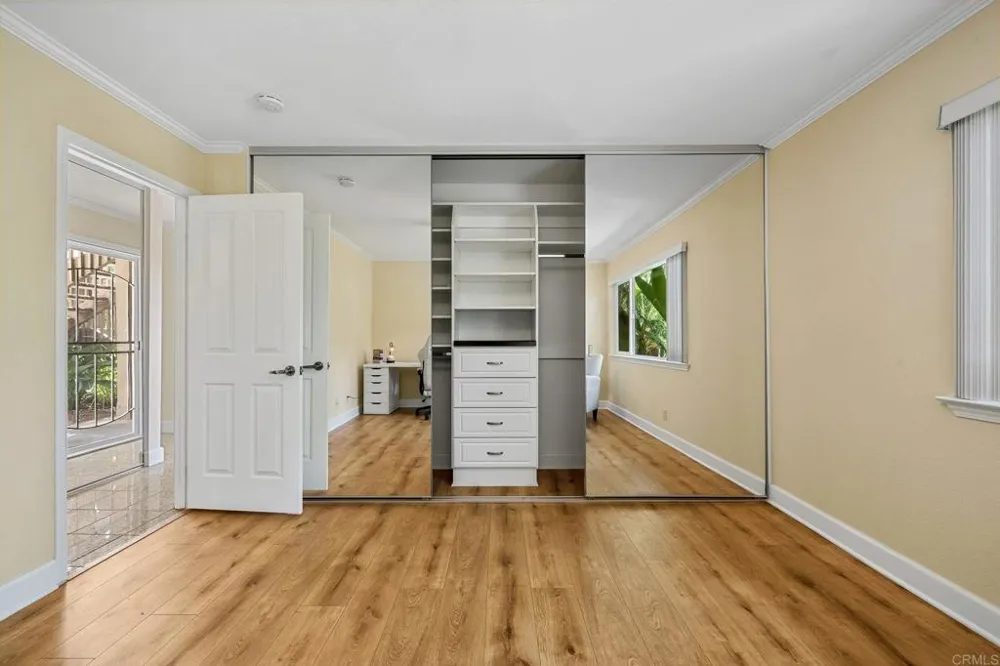 8548 Via Mallorca #E La Jolla, CA 92037