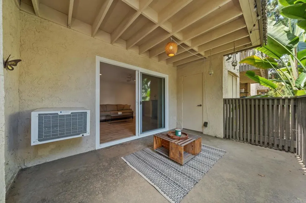 8548 Via Mallorca #E La Jolla, CA 92037