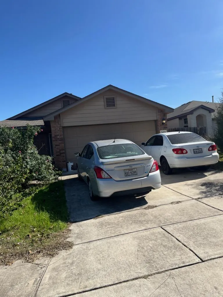 2416 Blue Sky Lane Lockhart, TX 78644