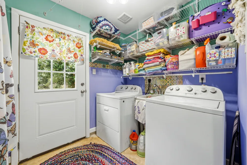 914 6th Street Blanco, TX 78606