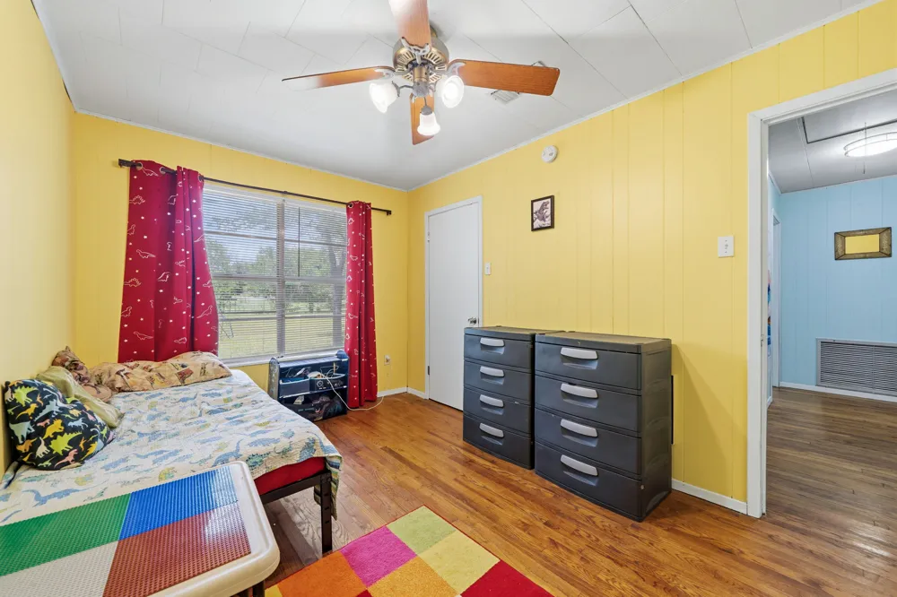 914 6th Street Blanco, TX 78606