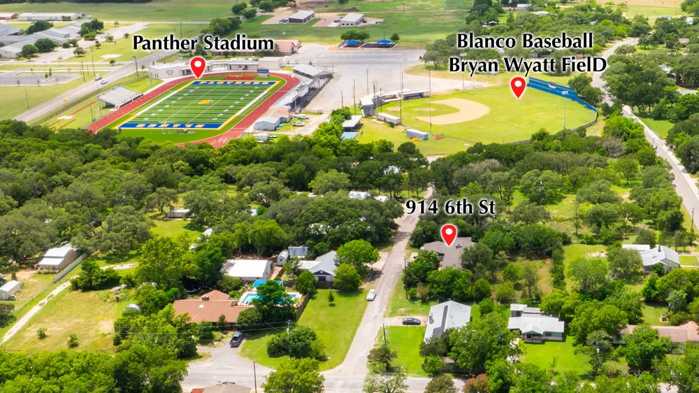 914 6th Street Blanco, TX 78606