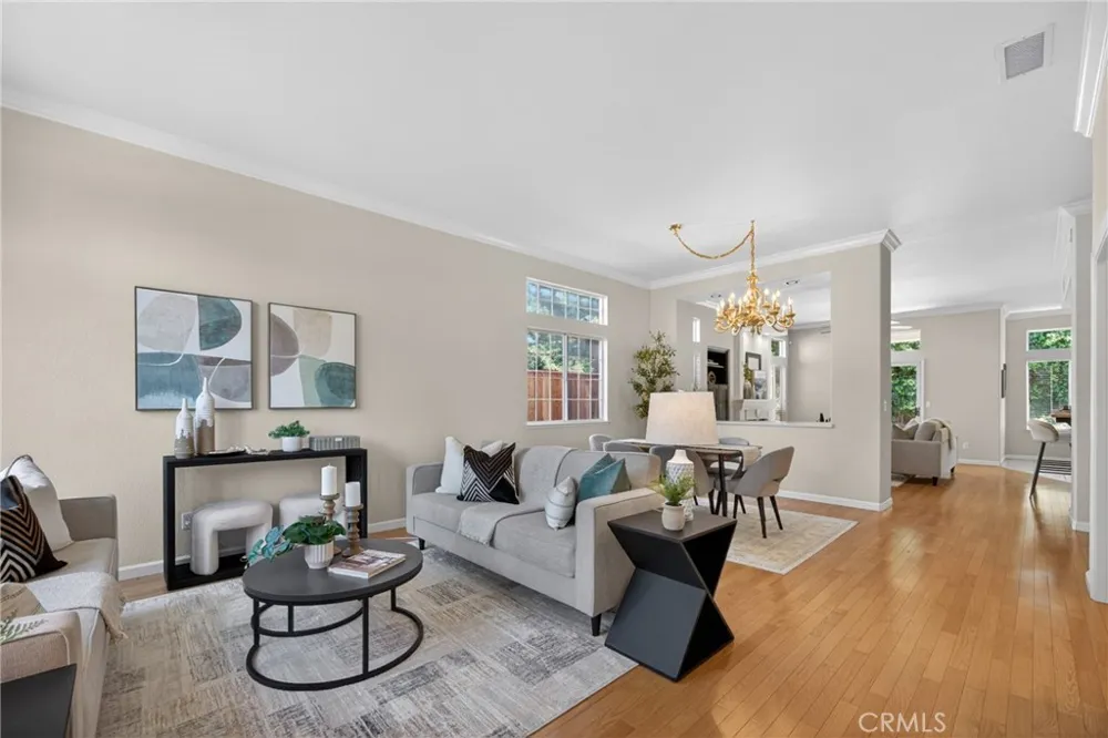 2554 Twain AVE Clovis, CA 93611