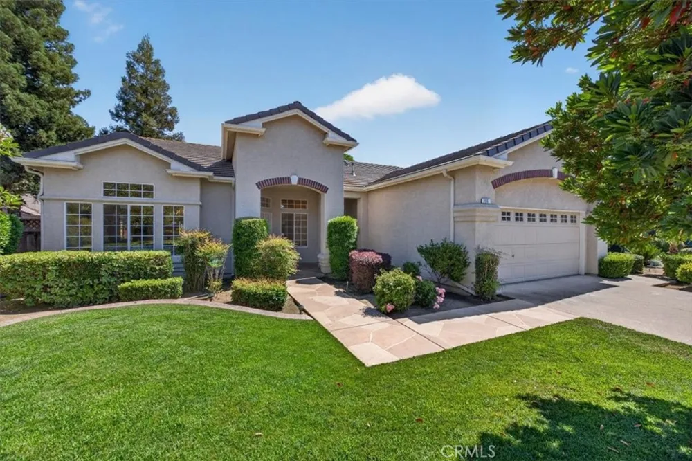 2554 Twain AVE Clovis, CA 93611