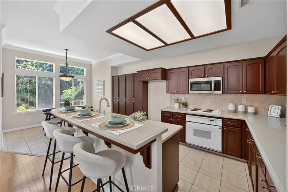 2554 Twain AVE Clovis, CA 93611