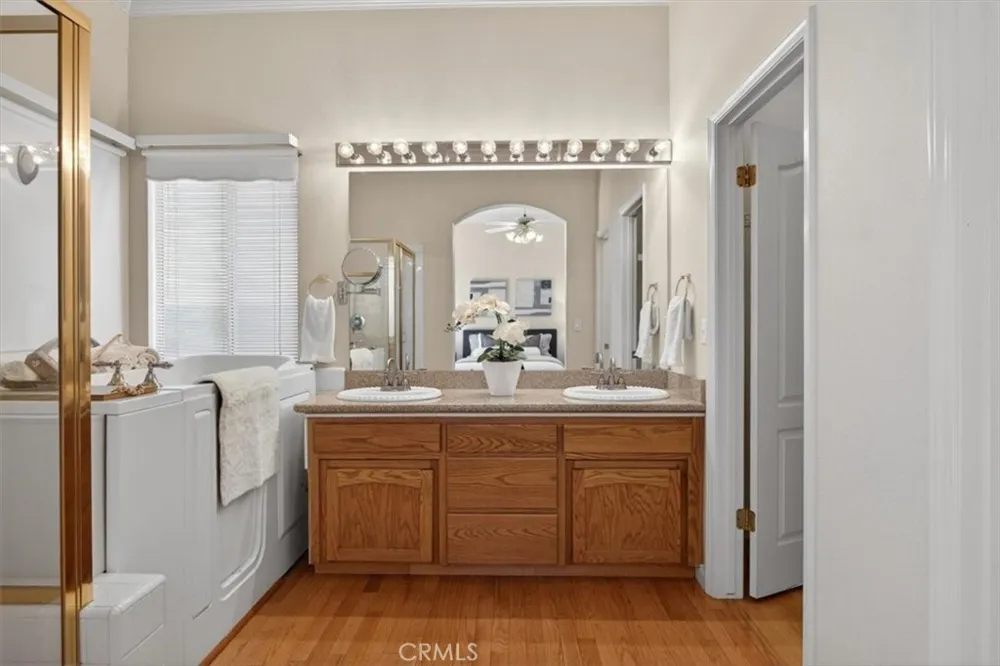 2554 Twain AVE Clovis, CA 93611