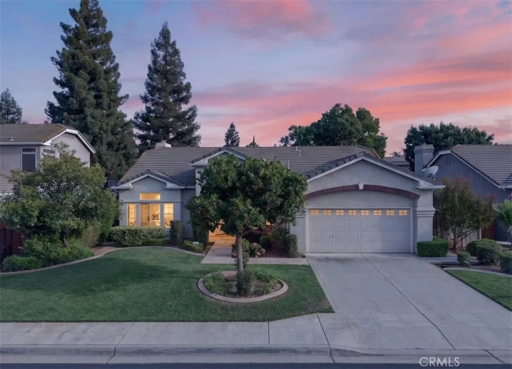 2554 Twain AVE Clovis, CA 93611