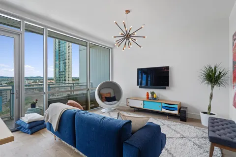 222 West Avenue #1108