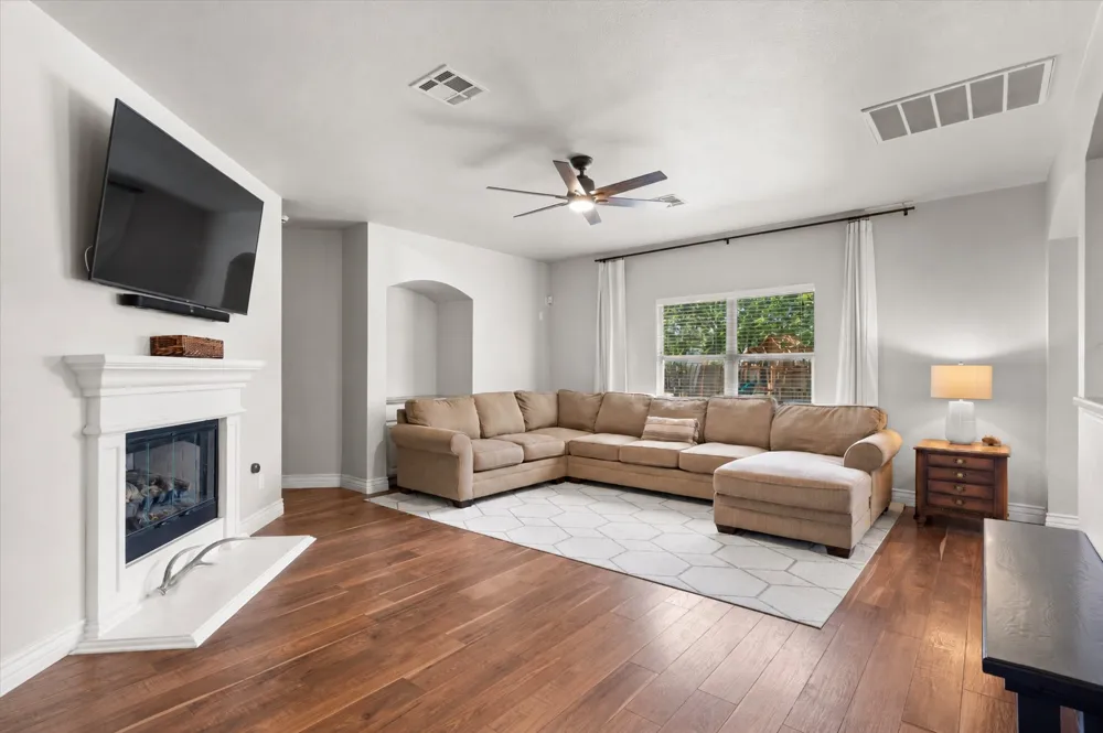 3409 Longhorn Trail Round Rock, TX 78665