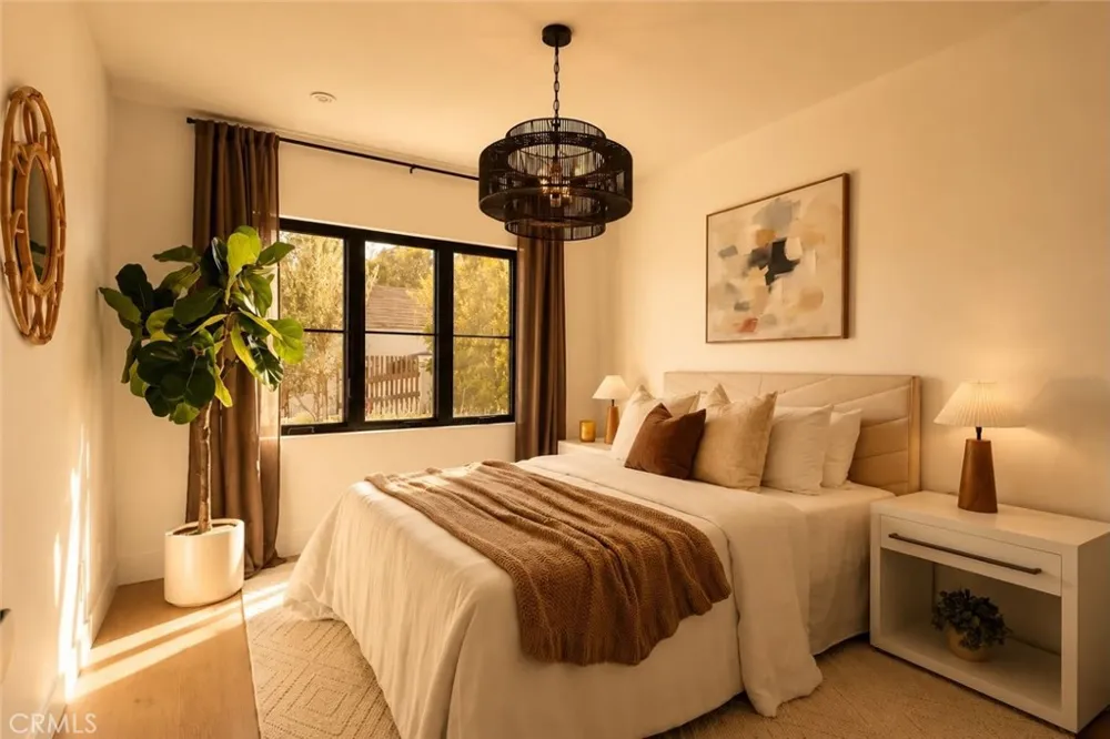 2137 Santa Ynez Street Los Angeles, CA 90026