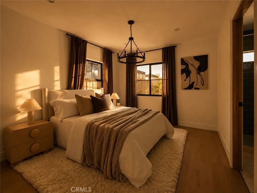 2137 Santa Ynez Street Los Angeles, CA 90026