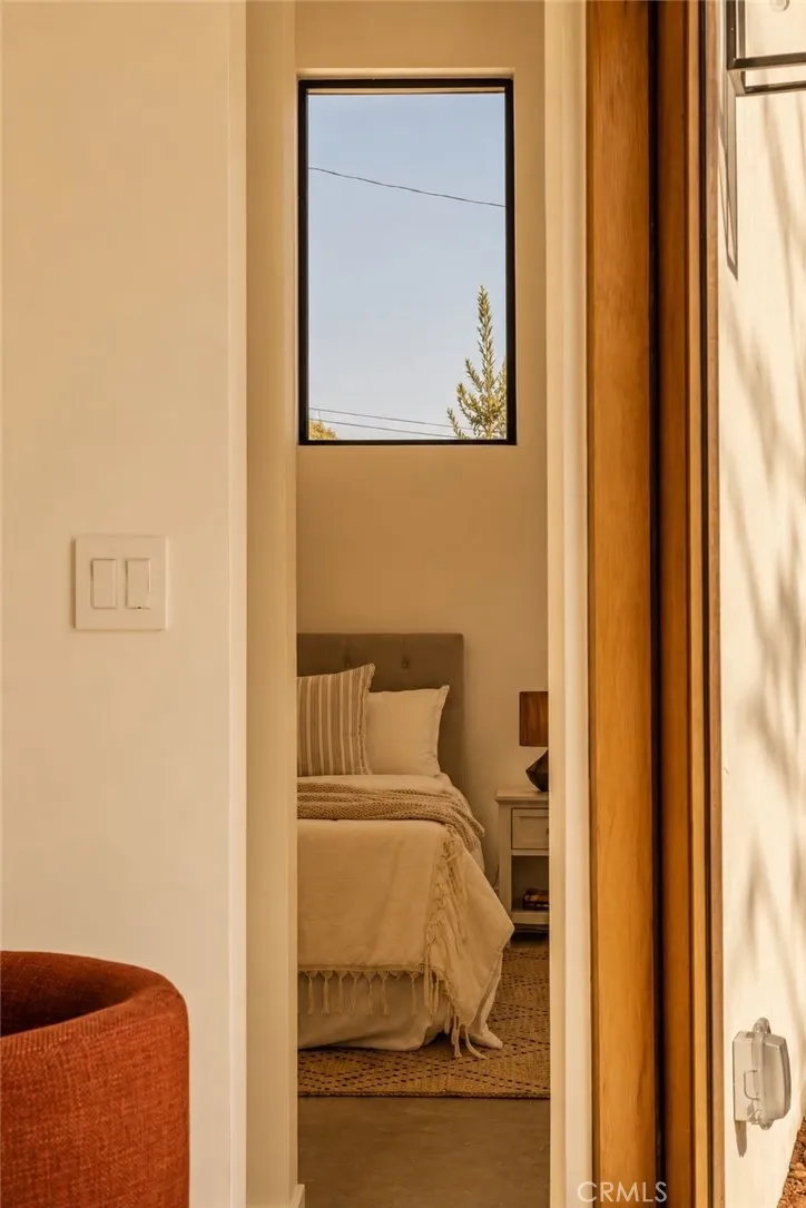 2137 Santa Ynez Street Los Angeles, CA 90026