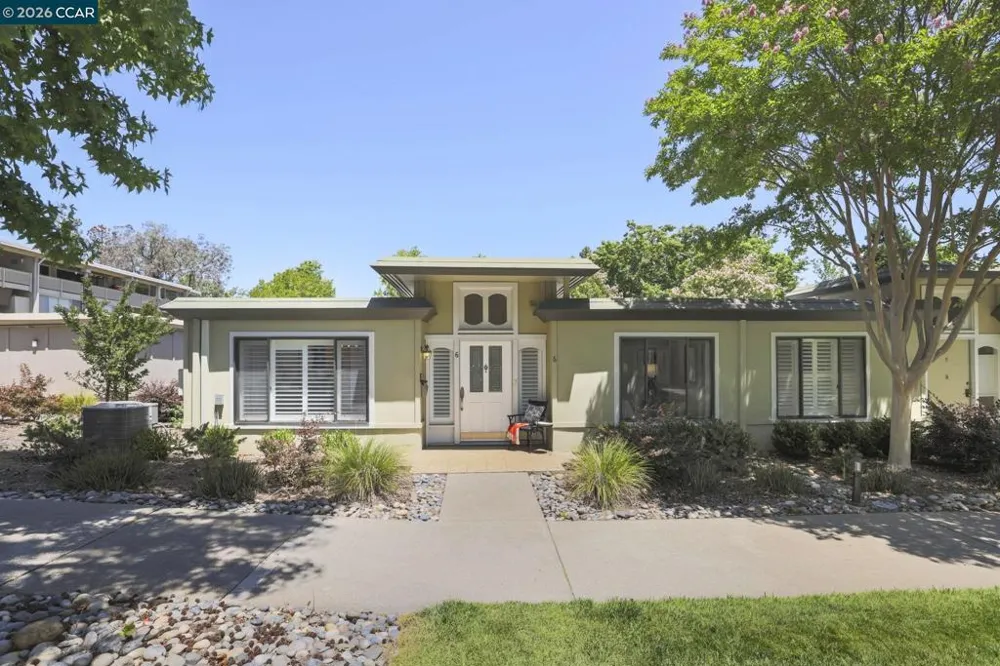 1209 Oakmont Dr #6 #6 Walnut Creek, CA 94595