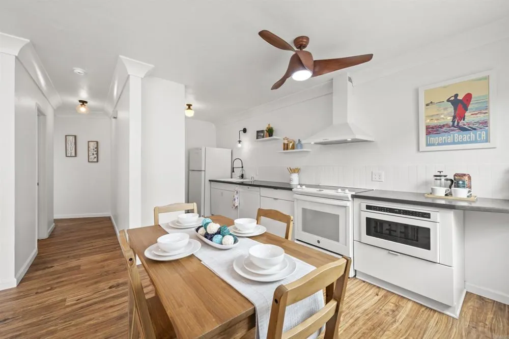 1460 Seacoast Drive #11 Imperial Beach, CA 91932