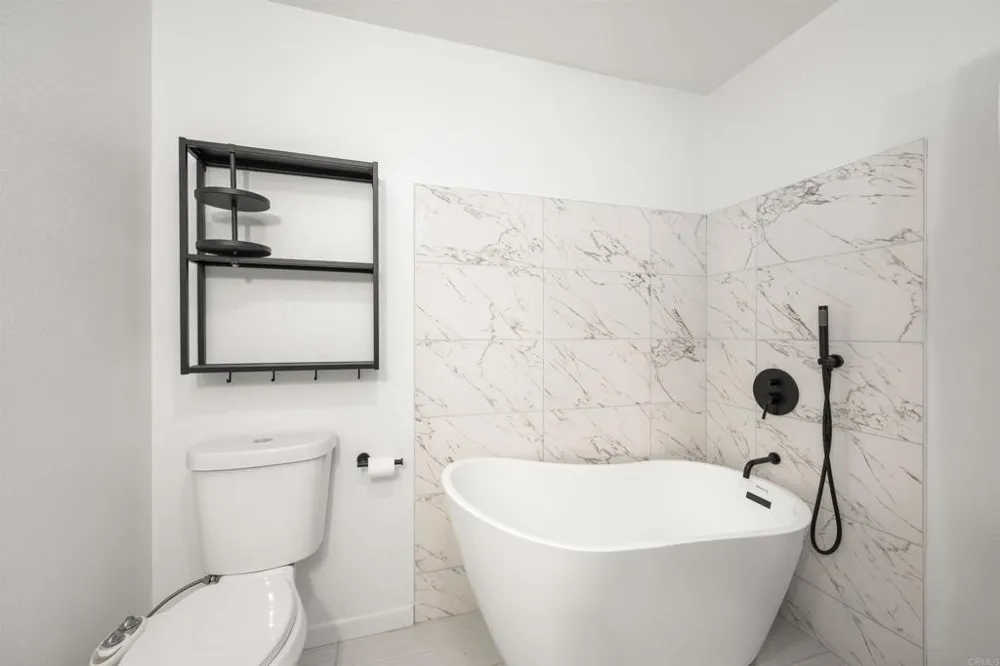 1460 Seacoast Drive #11 Imperial Beach, CA 91932