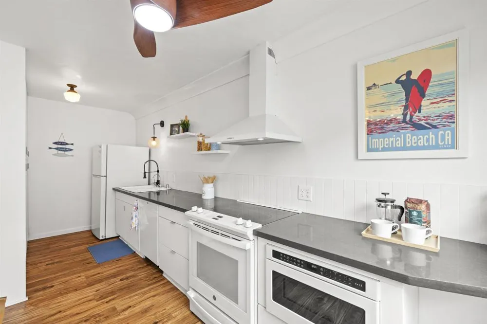1460 Seacoast Drive #11 Imperial Beach, CA 91932