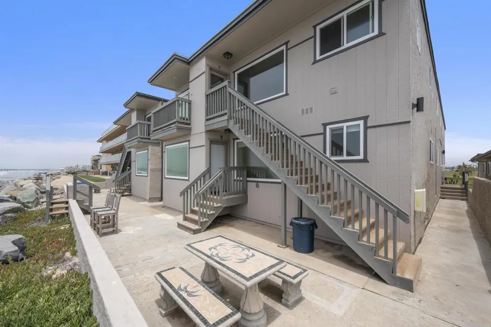 1460 Seacoast Drive #11 Imperial Beach, CA 91932