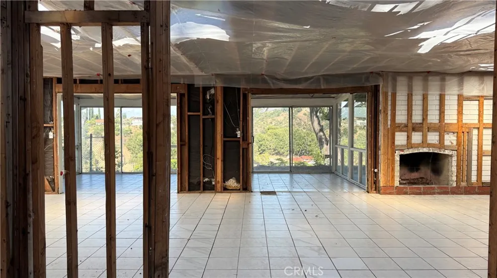 2000 Chestnut Creek Diamond Bar, CA 91765