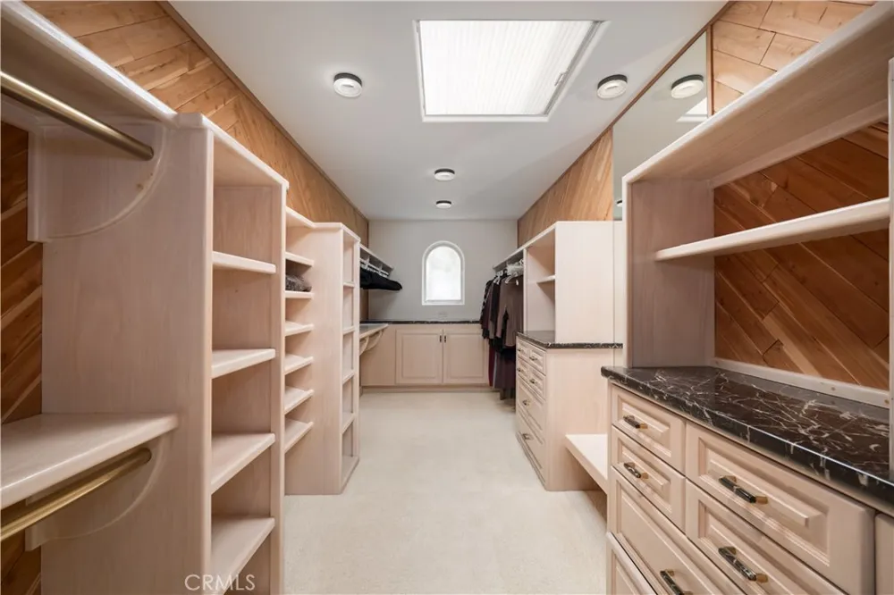 12023 Laurel Lane Studio City, CA 91604