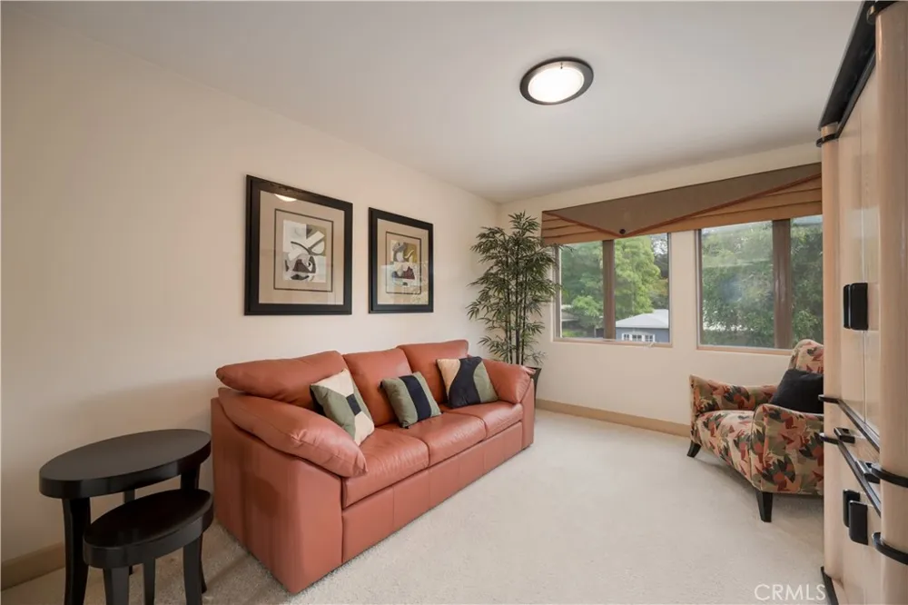 12023 Laurel Lane Studio City, CA 91604