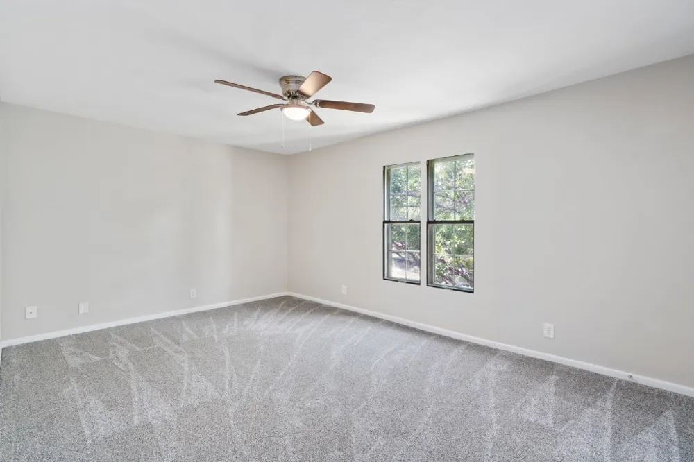 1813 Woodland Avenue Austin, TX 78741