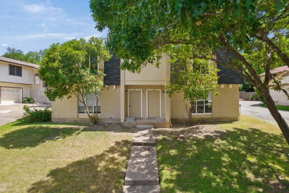 1813 Woodland Avenue Austin, TX 78741