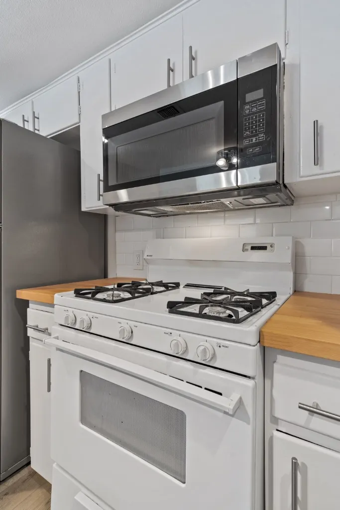 1813 Woodland Avenue Austin, TX 78741