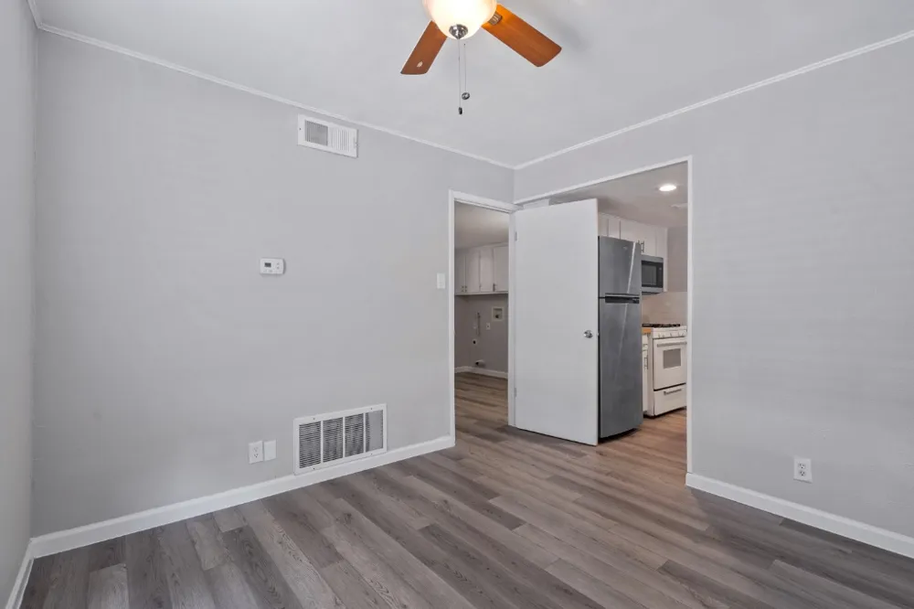 1813 Woodland Avenue Austin, TX 78741