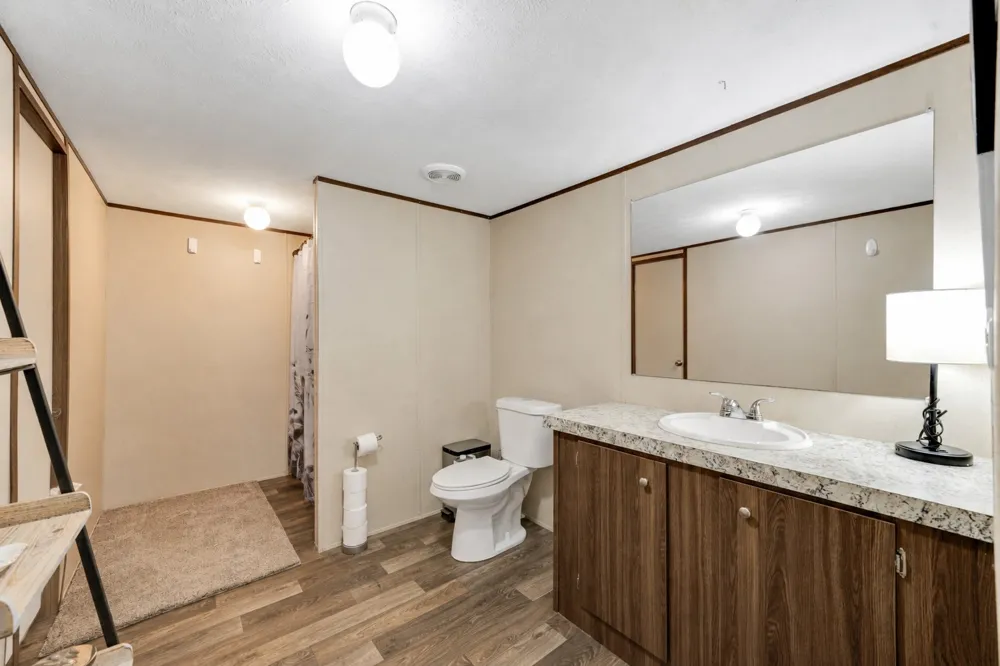 2755 Washburn Road Luling, TX 78648