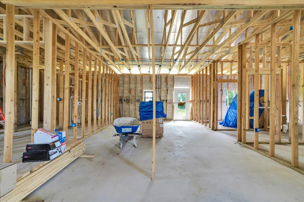 2755 Washburn Road Luling, TX 78648