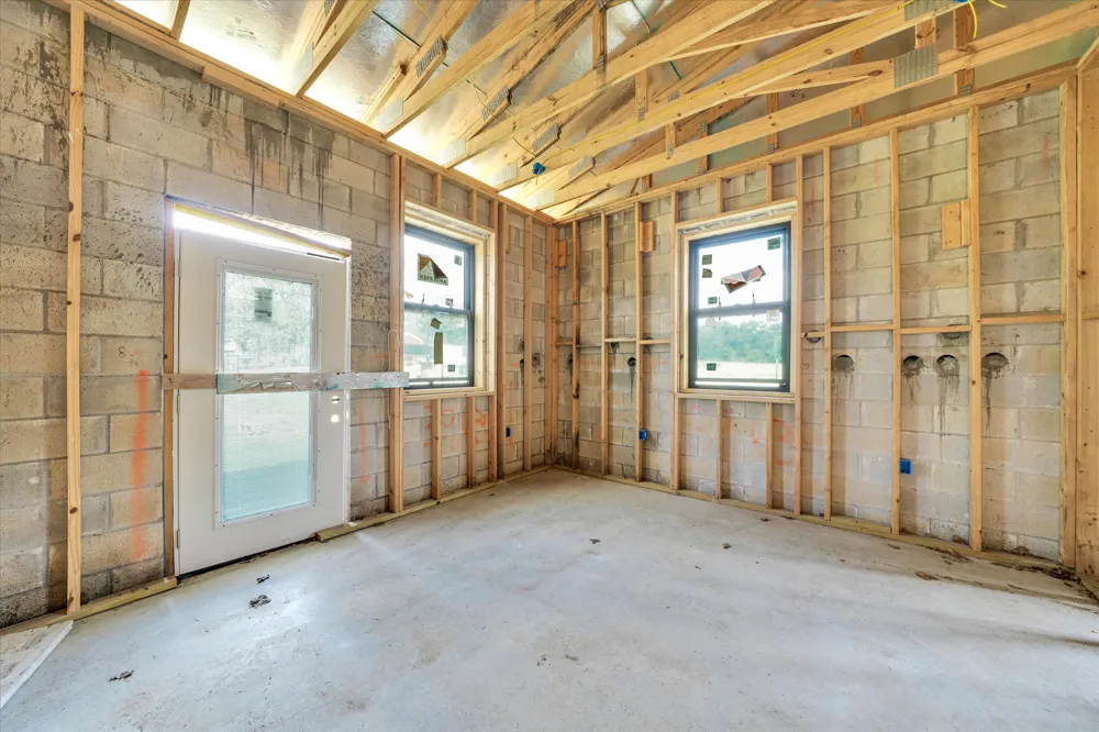 2755 Washburn Road Luling, TX 78648