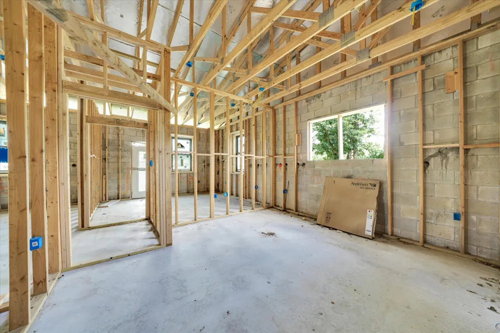 2755 Washburn Road Luling, TX 78648