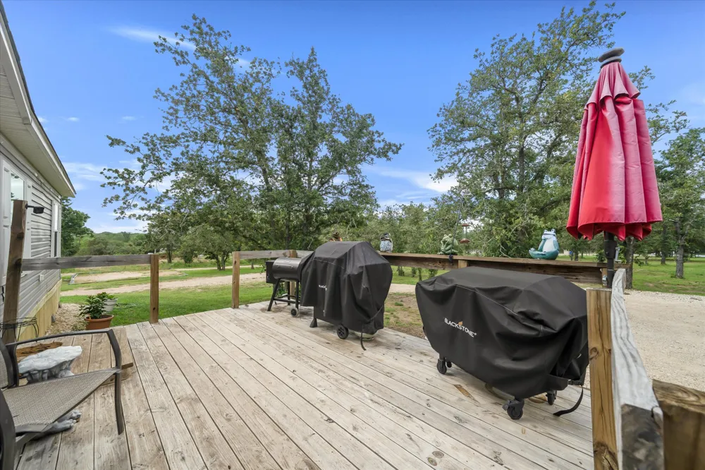 2755 Washburn Road Luling, TX 78648