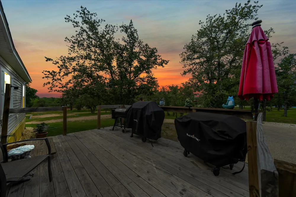 2755 Washburn Road Luling, TX 78648