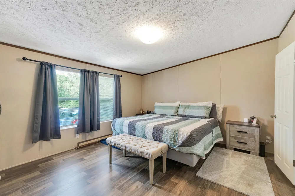 2755 Washburn Road Luling, TX 78648